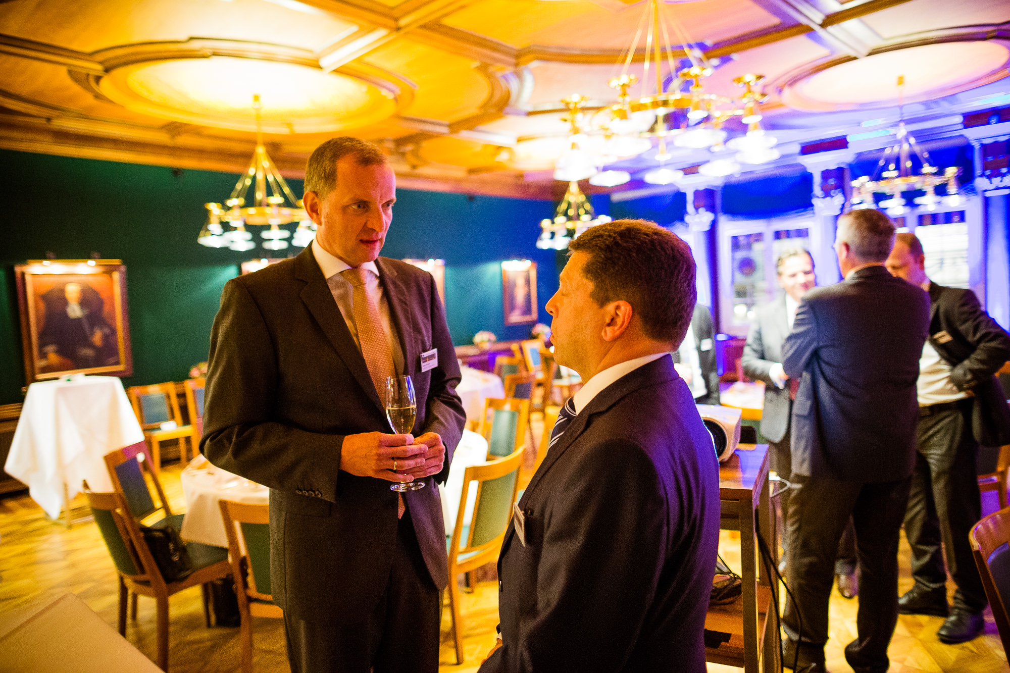 Export x3 1DX 8619 Businessauftrag Complementa 2014